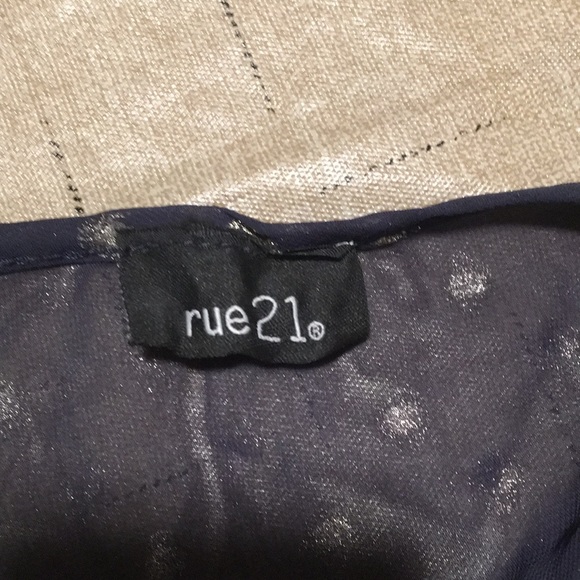 Women’s Rue 21 shirt - Picture 5 of 5